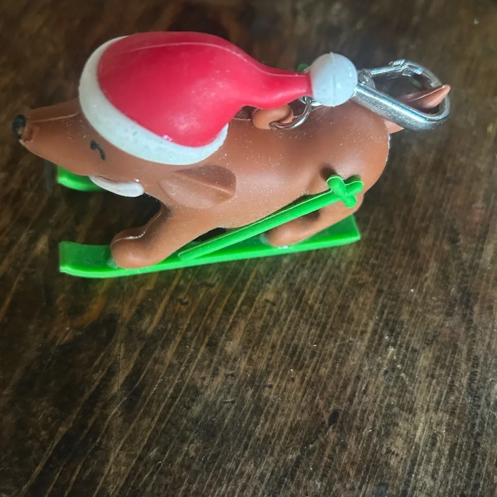 Bath And Body Works Skiing Dog PocketBac Sanitizer Holder NWOT Weiner Dog